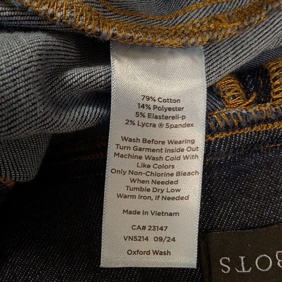 Talbots Flare Leg Pull-On Travel Jeans Oxford Wash - Picture 12 of 13